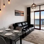 Residencial Terrazas De דירה